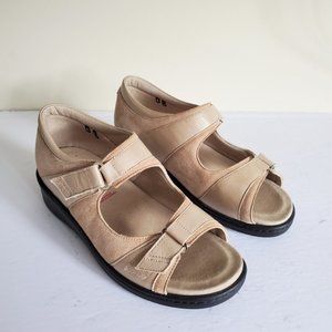 Biotime Beige/Tan Comfortable Walking Sandals Size 40